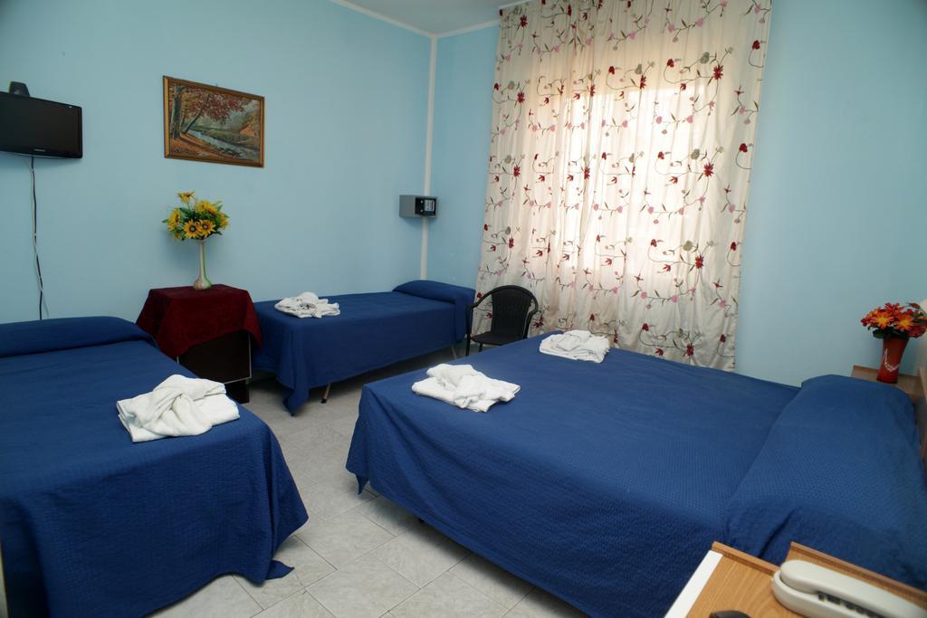 Hotel Saxon Rimini Værelse billede