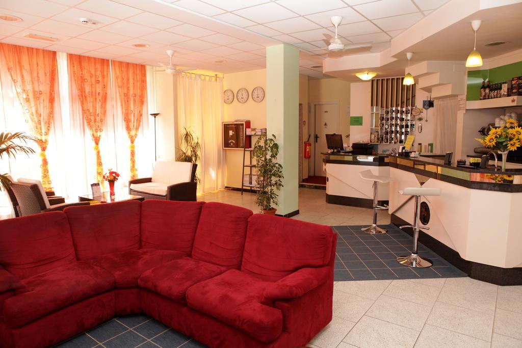 Hotel Saxon Rimini Eksteriør billede
