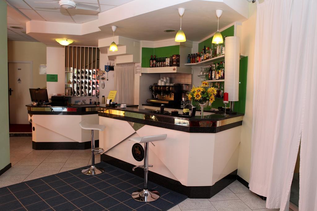 Hotel Saxon Rimini Eksteriør billede