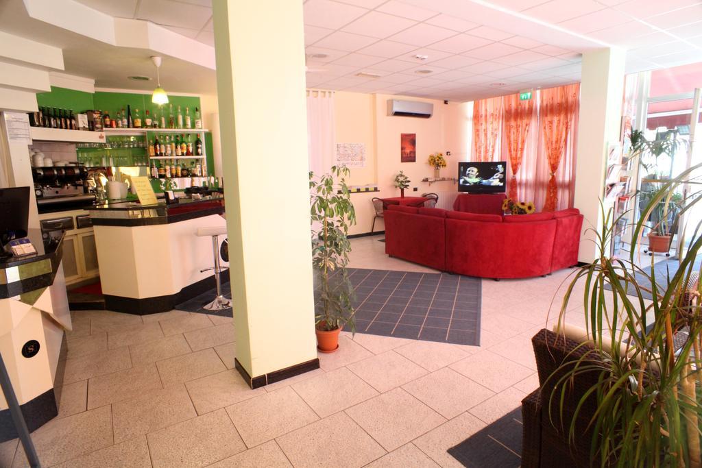Hotel Saxon Rimini Eksteriør billede